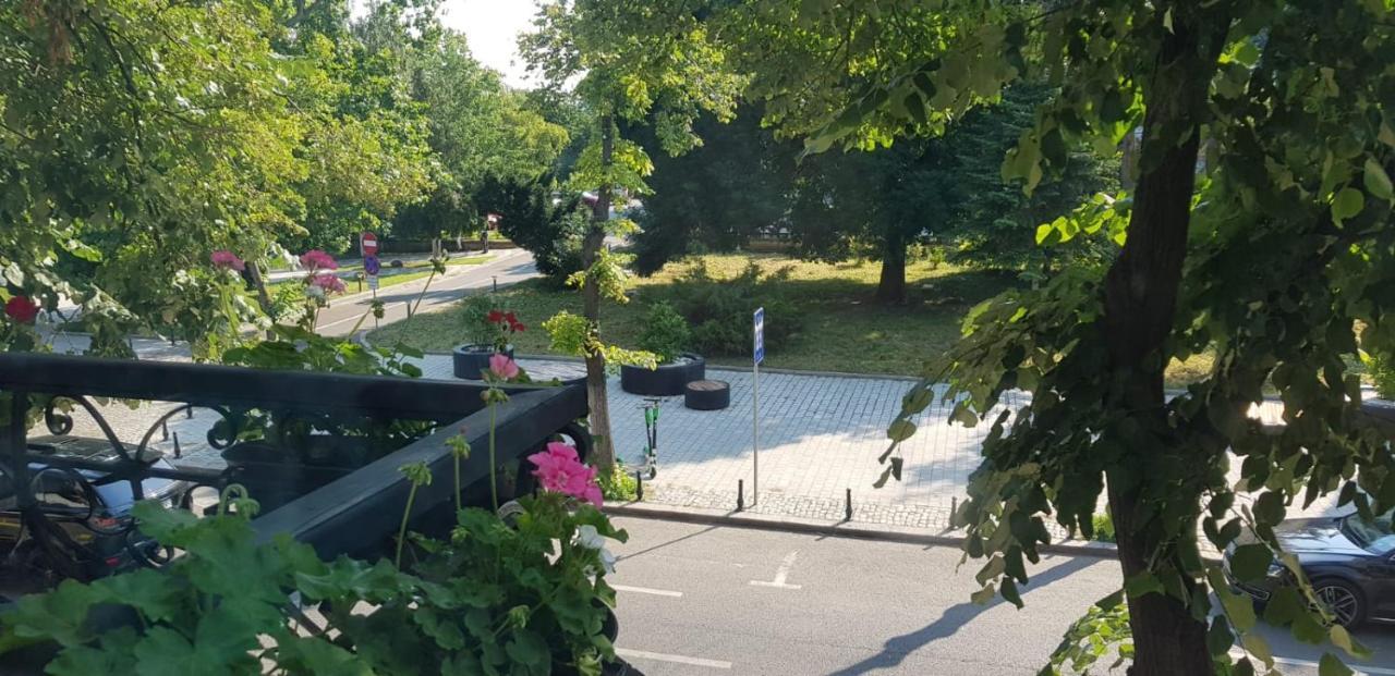 Interbelic Km0 Apartman Konstanca Kültér fotó